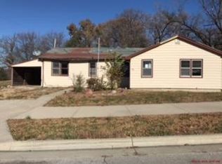 102 W Kansas St, Lansing, KS 66043