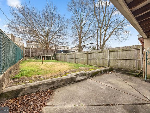 4th image of 4139 Pechin St