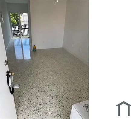 1911 NW Flagler Ter #5 — Photo 8