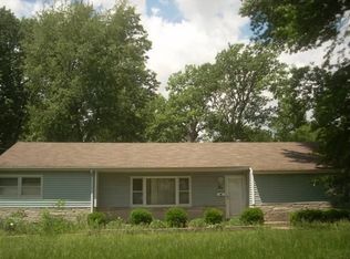 1 Marlo Dr, Belleville, IL 62226