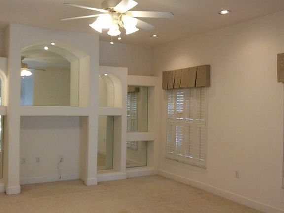 4th image of 22 Westcliffe Ln