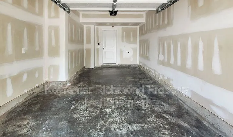 109 Old Charles St #A — Photo 19
