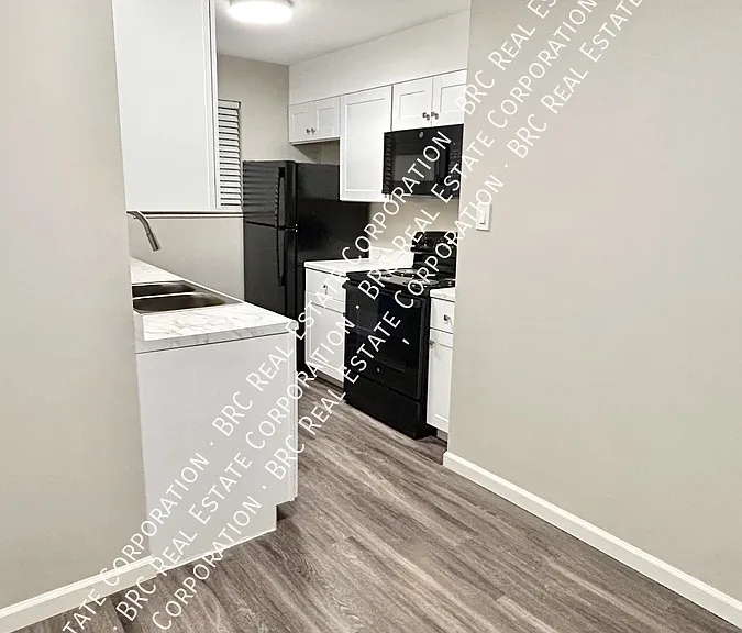 5904 S Datura St #10 — Photo 3