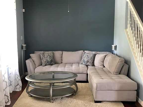 3rd image of 14527 Clarkson Dr