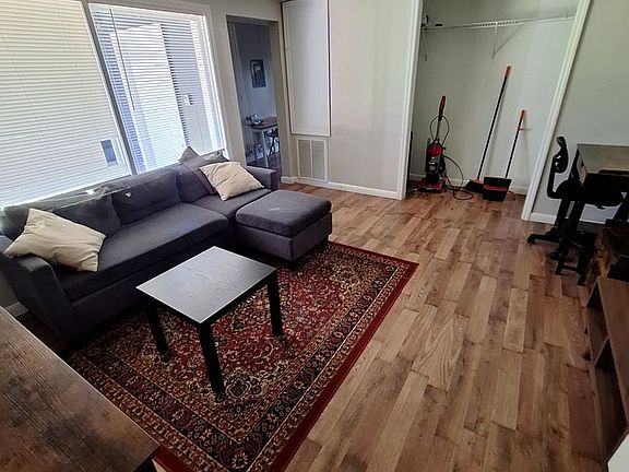 5th image of 3918 Donna St