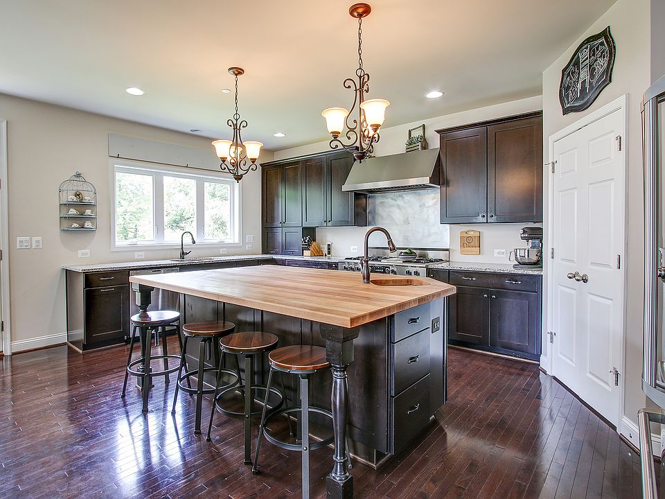Butcher block eat-in island