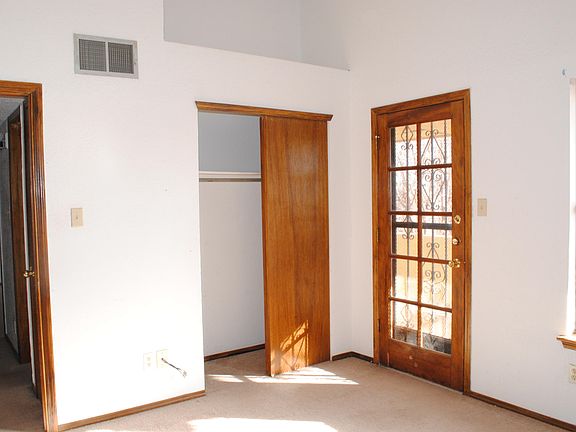 5th image of 5640 Mickey Mantle Ave