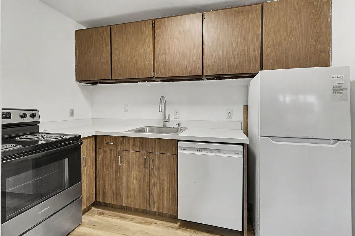 2 bed, 1.5 bath, 962 sqft, $1,200 — Photo 4