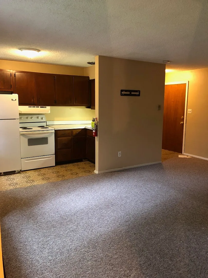 Classic 1 Bedroom Apartment in Atherton House — Photo 2
