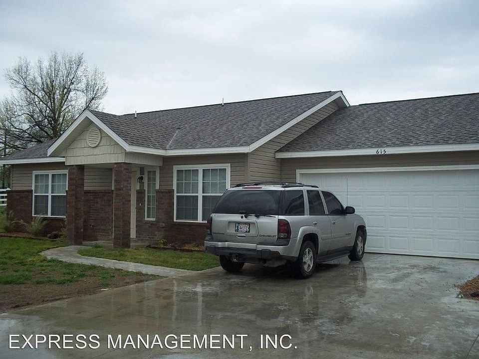 2nd image of 624 Hickory Ridge Dr #2997485