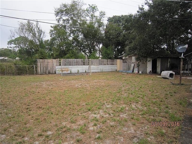 2nd image of 6032 Crestridge Rd