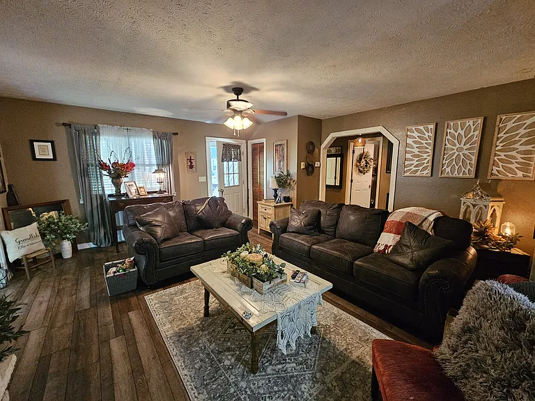 30 Austin Hts — Photo 13