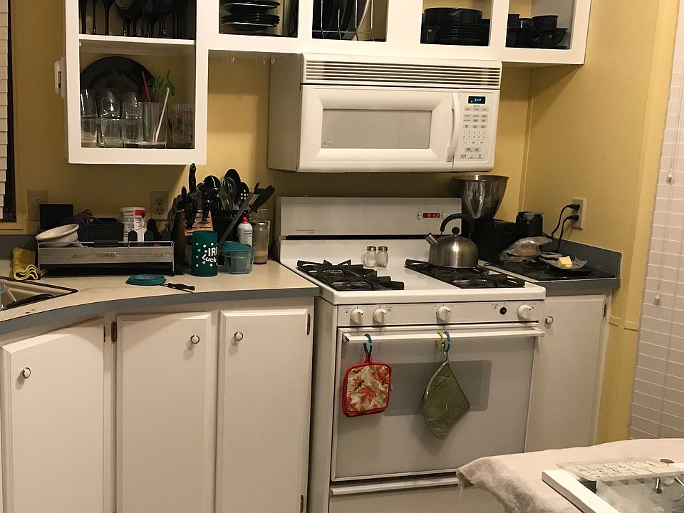 1st image of 40 Tallwood Cir