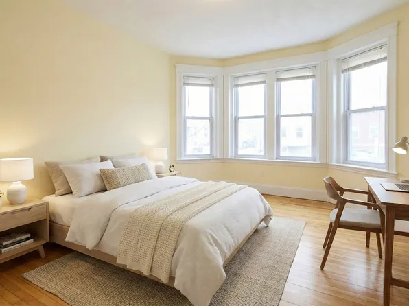 70 Babcock St #7, Brookline, MA 02446