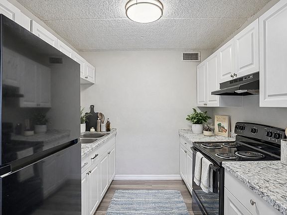 2nd image of 464 Brentwood Dr #46014