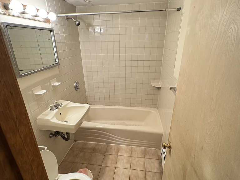 Grove St — Photo 7