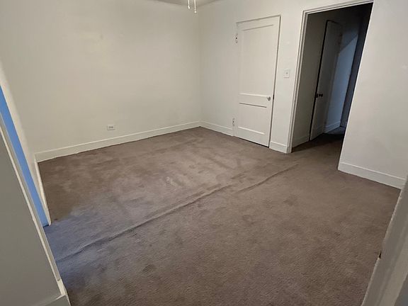 3rd image of 15707 Detroit Ave APT 2