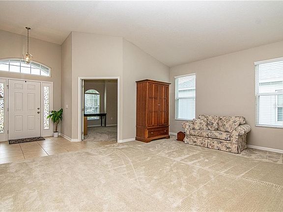 3rd image of 6333 Doe Path Ct