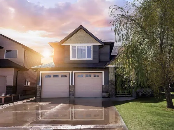 2247 N Cottonwood Dr, Coaldale, AB T1M 0A3