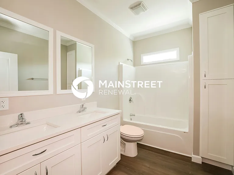 Main Bathroom