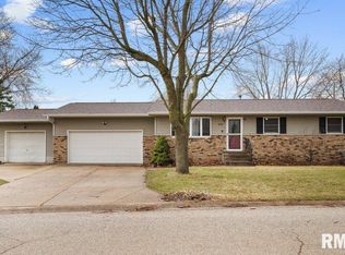 1150 Mark St, Colona, IL 61241