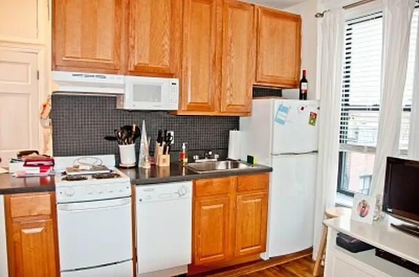 Rented by Citi Habitats | media 30