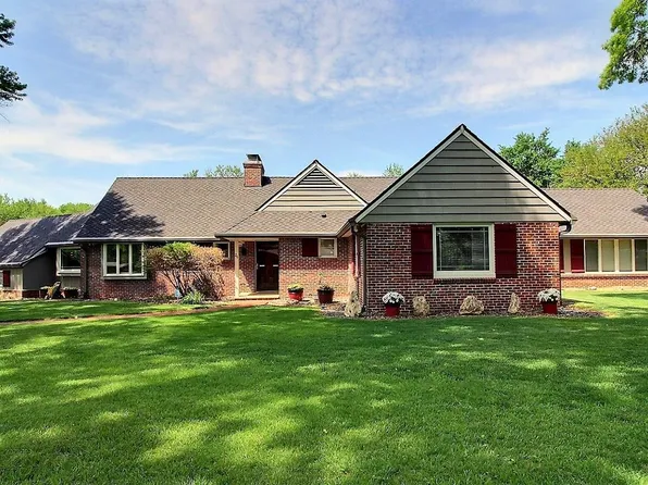 26 Circle Dr, Mulvane, KS 67110