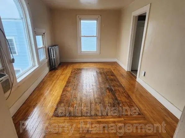 52 Hampshire St, Auburn, ME