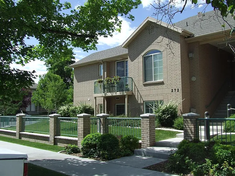 272 W 400 N #207 — Photo 30