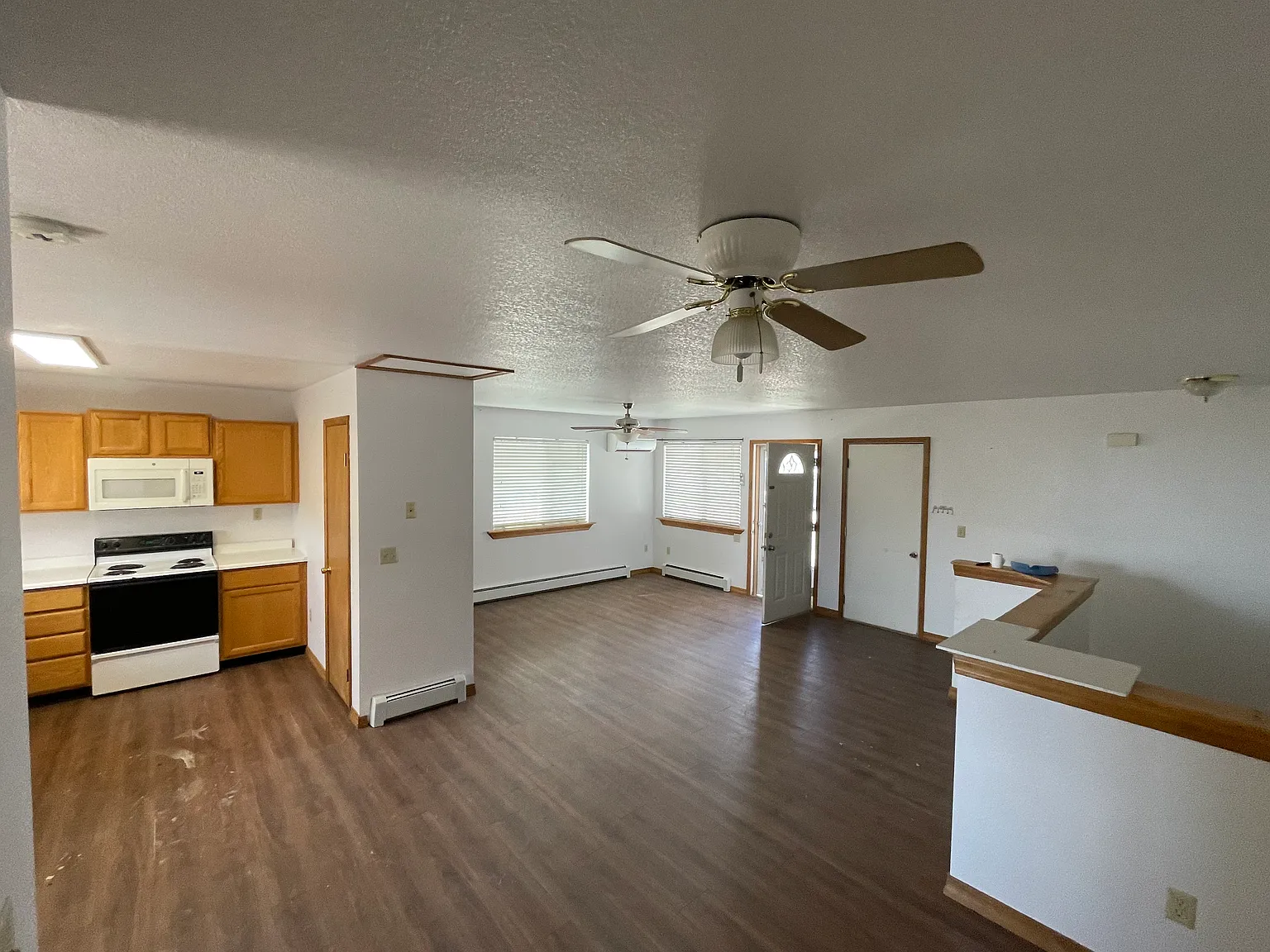2 bed, 1144 sqft, $1,600 — Photo 3