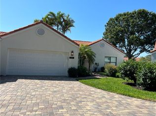 737 Reef Point Cir #37, Naples, FL 34108