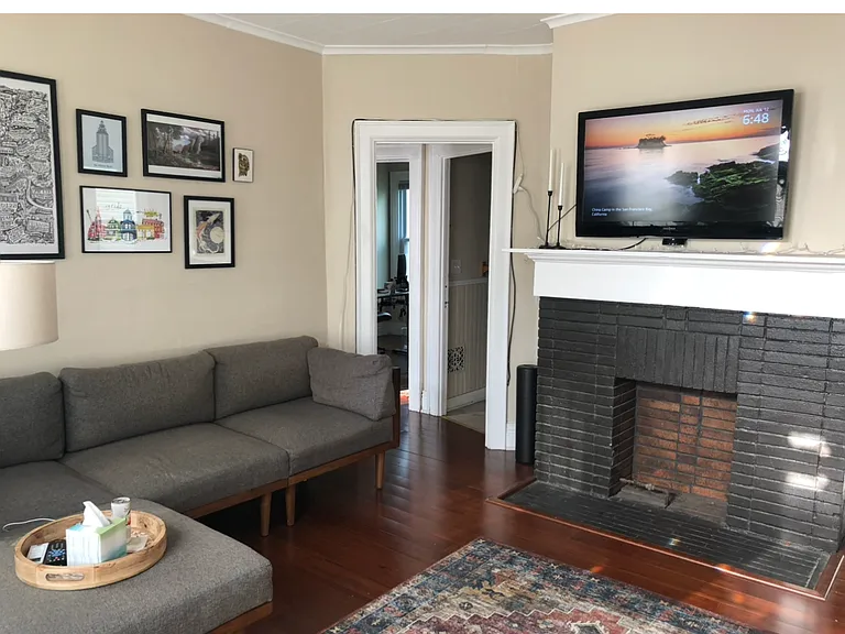 13 Abbottsford Pl #2 — Photo 1