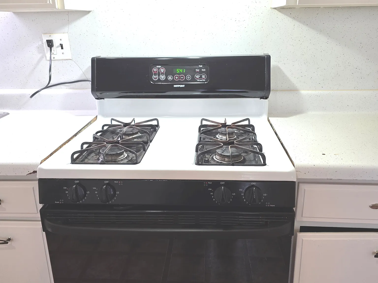 2 bed, $1,300 — Photo 4