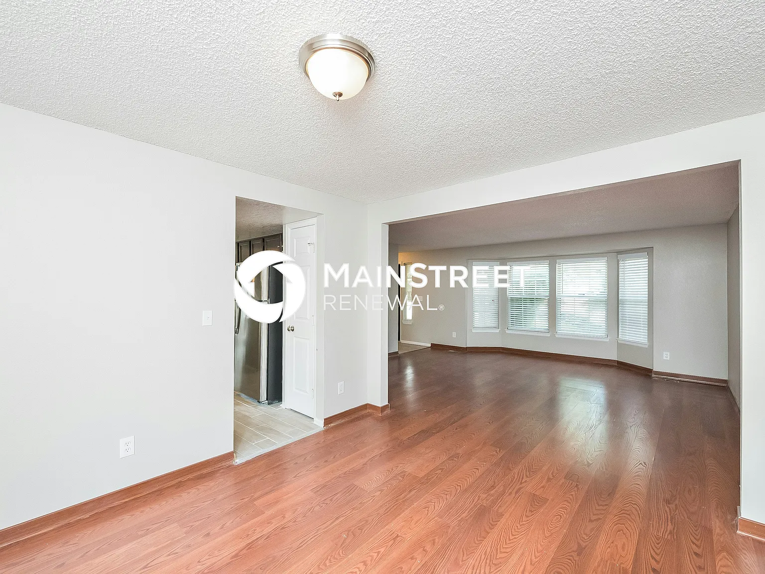 2121 S Zeno St — Photo 3