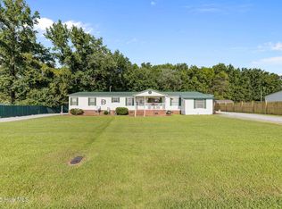 88 Holiday Lane, Newton Grove, NC 28366