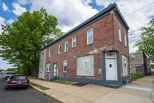 867 Chelton Ave #A Photo 1