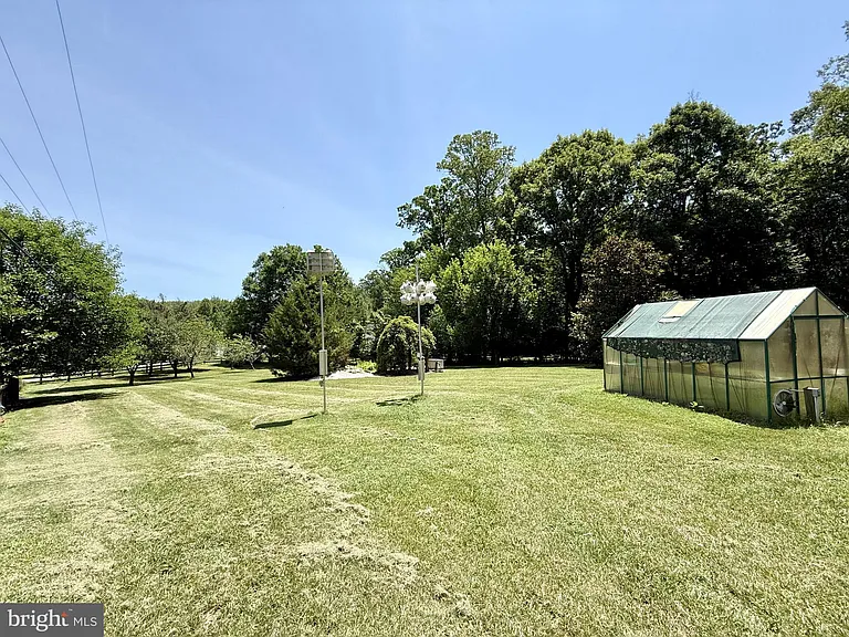 559 Holly Corner Rd — Photo 52