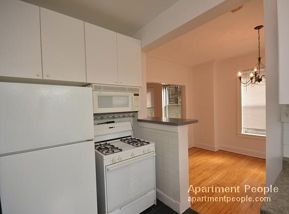 5th image of 3520 N Lake Shore Dr APT 3L