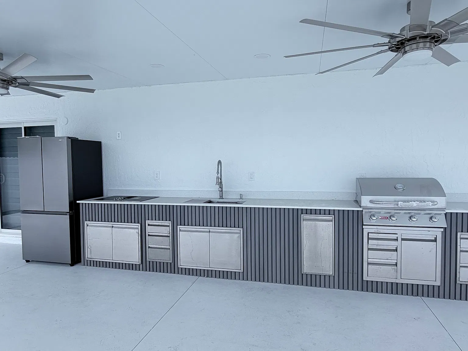 3 bed, 1255 sqft, $4,100 — Photo 4