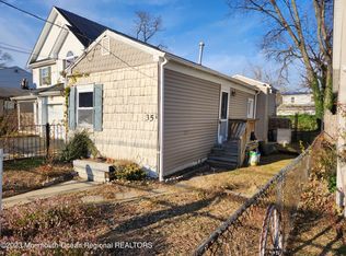 35 Seeley Ave, Keansburg, NJ 07734