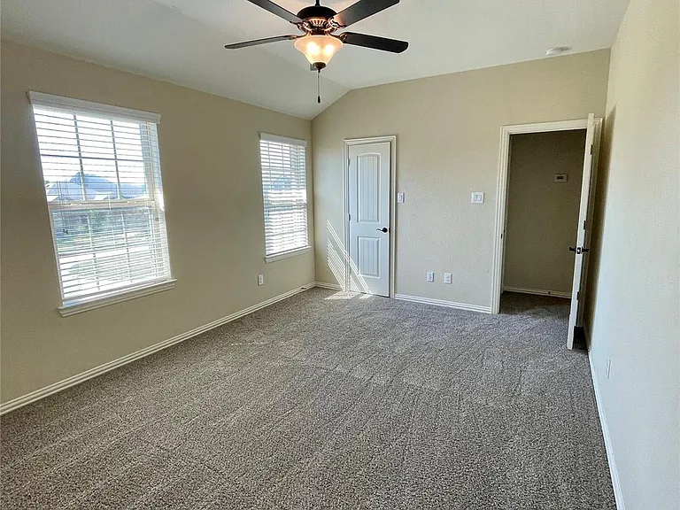 14831 Raleighs Meadow Ct — Photo 23