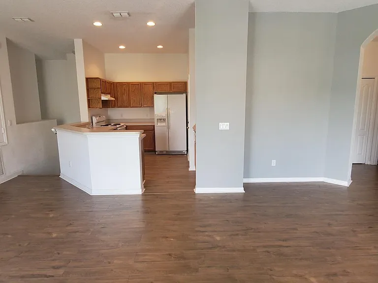 10845 Derringer Dr — Photo 4