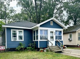 1071 Kampenga Ave, Muskegon, MI 49442
