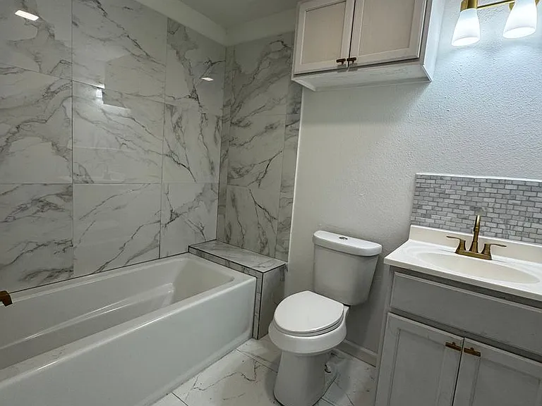 2312 Lilly St — Photo 10