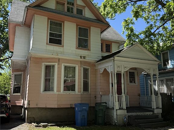 2nd image of 185 Lexington Ave