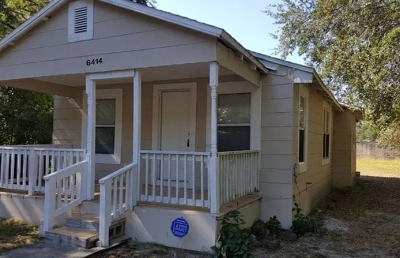 3 bed, 1.0 bath, 812 sqft, $1,595 — Photo 3