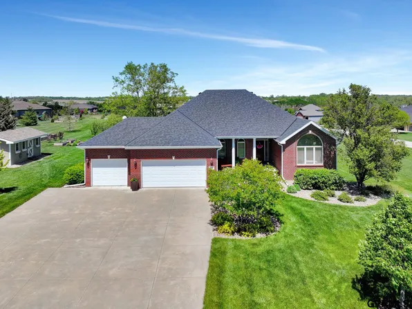 21642 Clydesdale Dr, Eagle, NE 68347