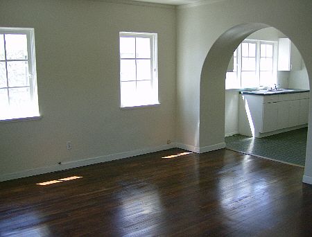 3rd image of 553 Cedar Ave APT C