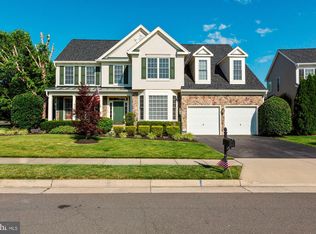 8684 Wales Ct, Gainesville, VA 20155