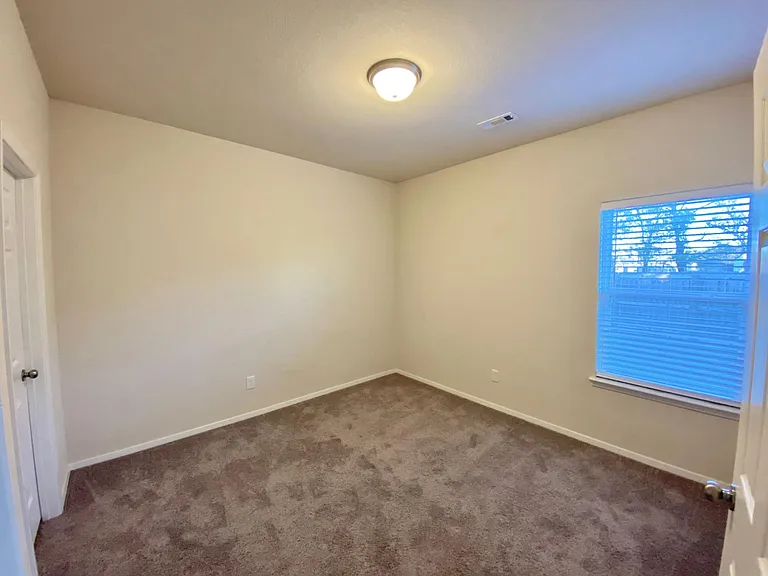 1177 S Springfield Dr — Photo 22